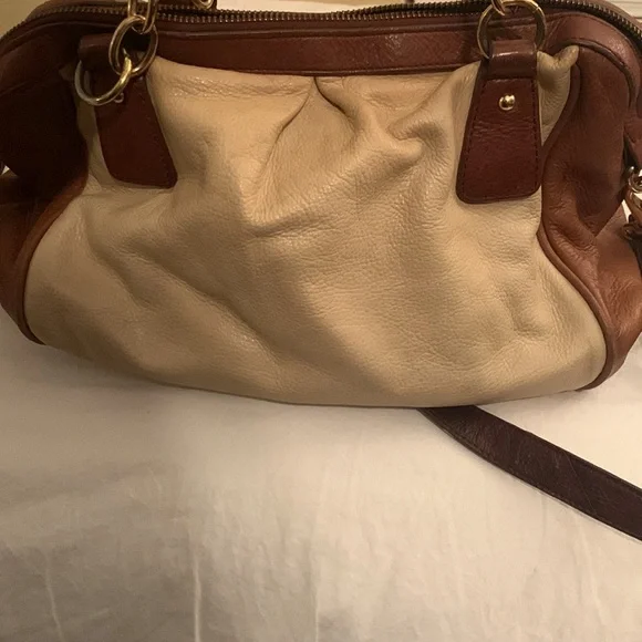 Beautiful Cynthia Rowley Leather Satchet (#16) - Picture 4 of 8